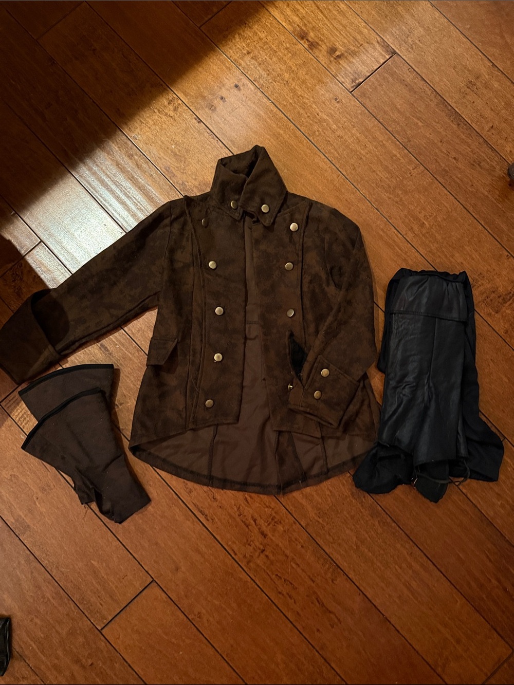 Boys faux suede Costume - Pirate/Steampunk - Medium